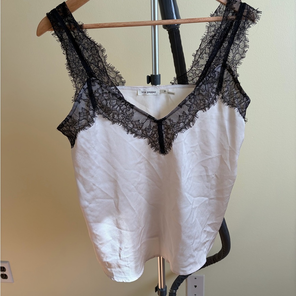 Blu Pepper Cream Tank with Black Lace